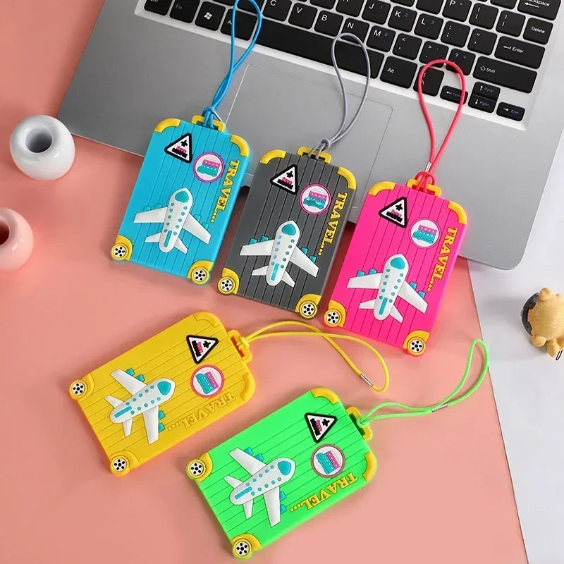 Travel Accessories Name - علامة الأمتعة البلاستيكية المحمولة ، اكسسوارات