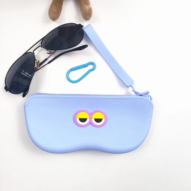 Travel Accessories In Store - حافظة نظارات سيليكون محمولة جديدة لعام