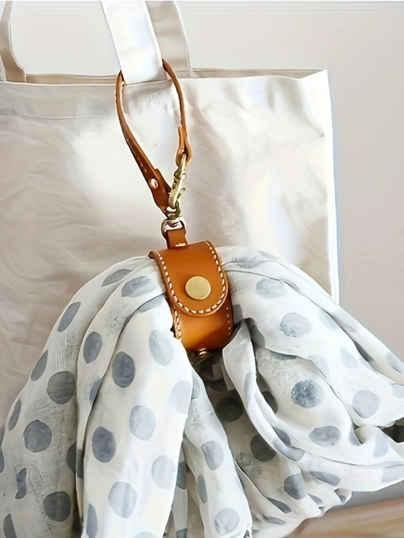 Travel Accessories In Store - مشبك تخزين متعدد الوظائف للسفر بدون