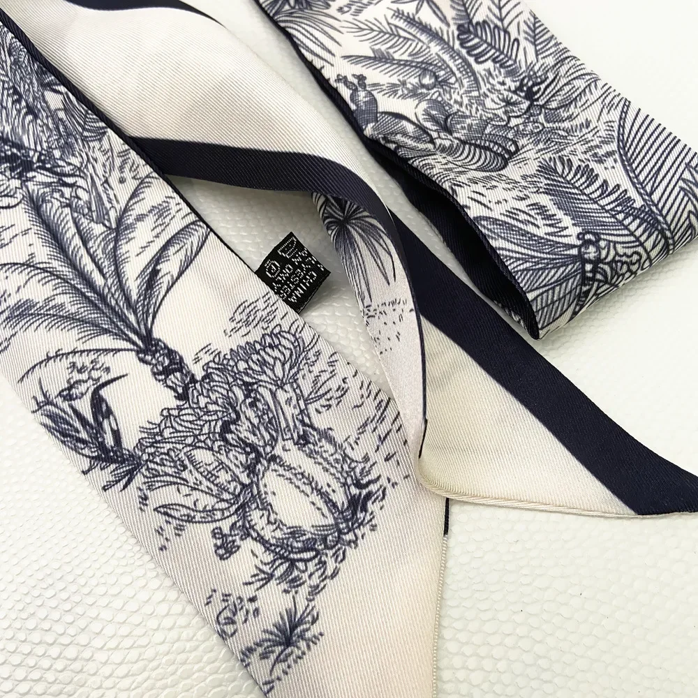وشاح شريطي ممتد، باندانا وحقيب - مراجعة Travel Accessories Bag For Women وسعره