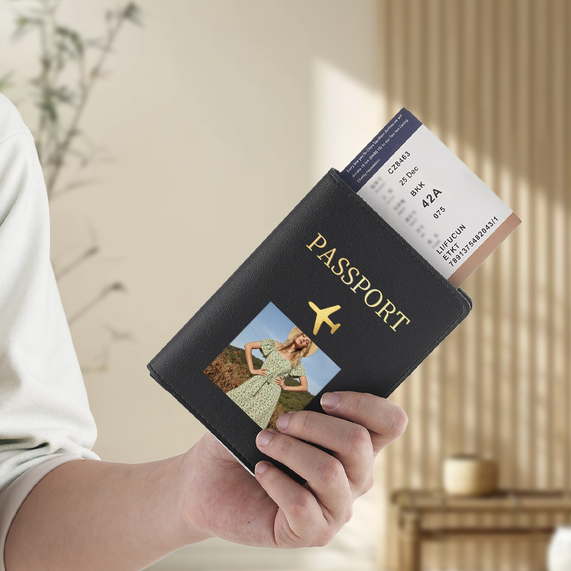قطعة واحدة: حامل جواز سفر مخصص - مراجعة Travel Accessories Designer وسعره